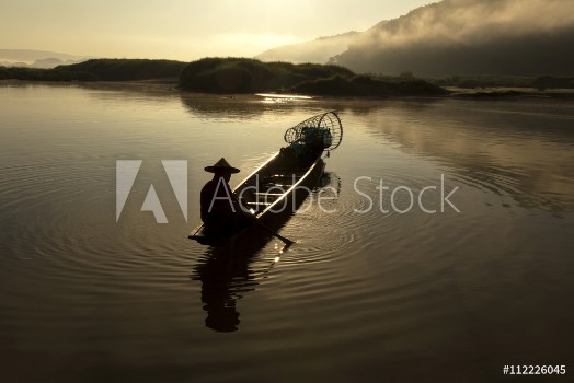 Picture of morning of fishermen in the Mekong River